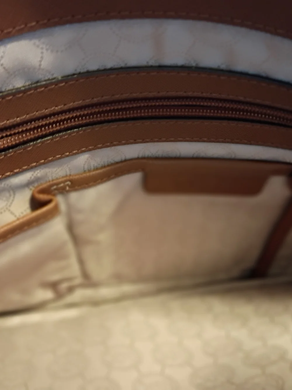 Michael Kors Brown Saffino Leather Laptop Tote ******